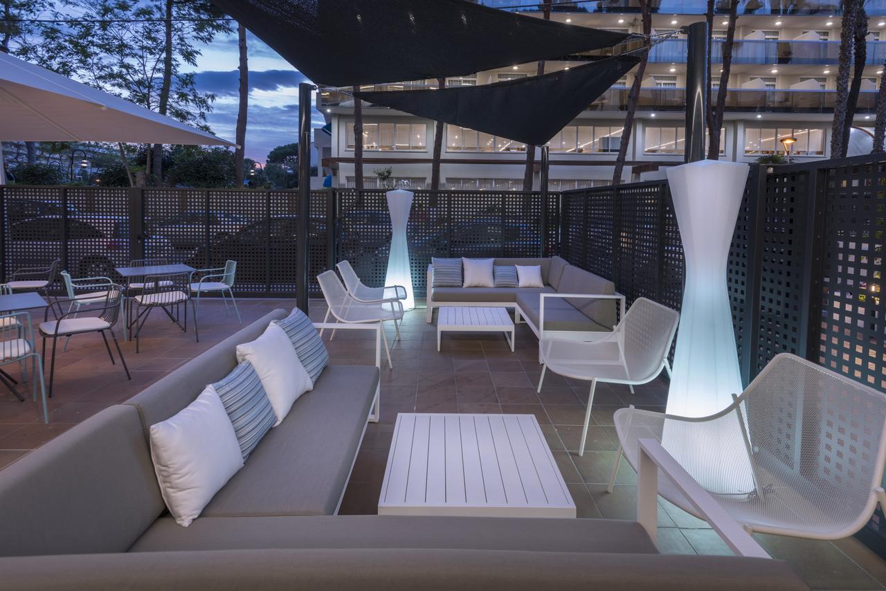 Aparthotel Marinada Salou Eksteriør billede